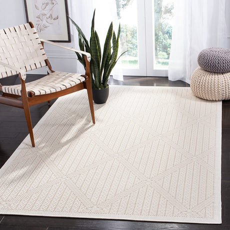 Safavieh Bermuda Bmu811A Cream/Beige Rug.