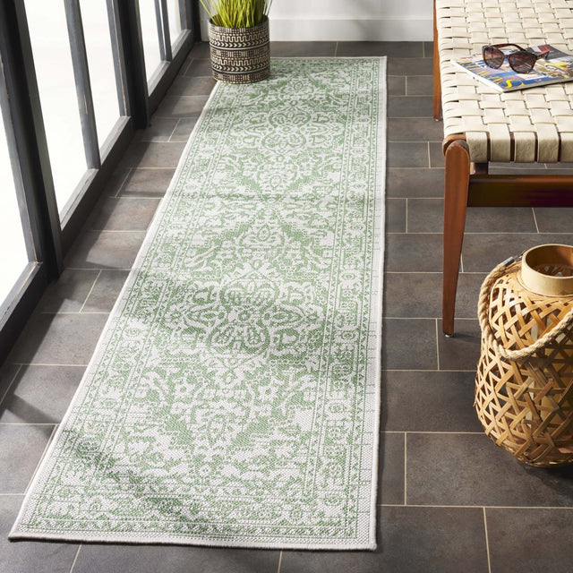 Safavieh Bermuda Bmu813Y Green/Ivory Rug.