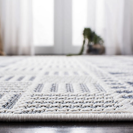 Safavieh Bermuda Bmu818A Cream/Navy Rug.