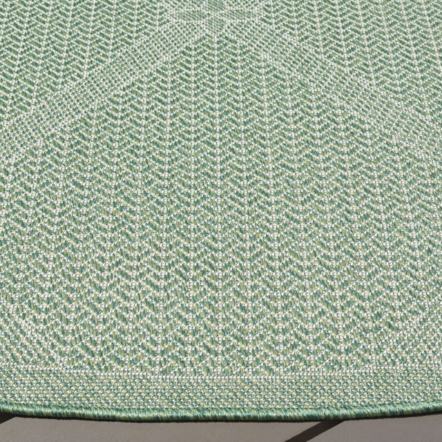 Safavieh Bermuda Bmu851Y Green/Ivory Rug.