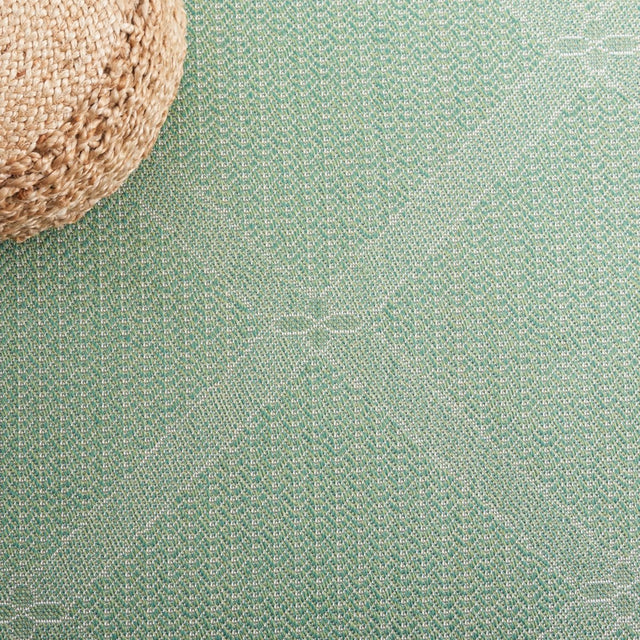 Safavieh Bermuda Bmu851Y Green/Ivory Rug.