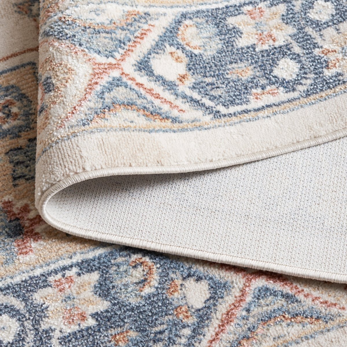 Safavieh Blair Washable Blr240A Ivory/Blue Rug.