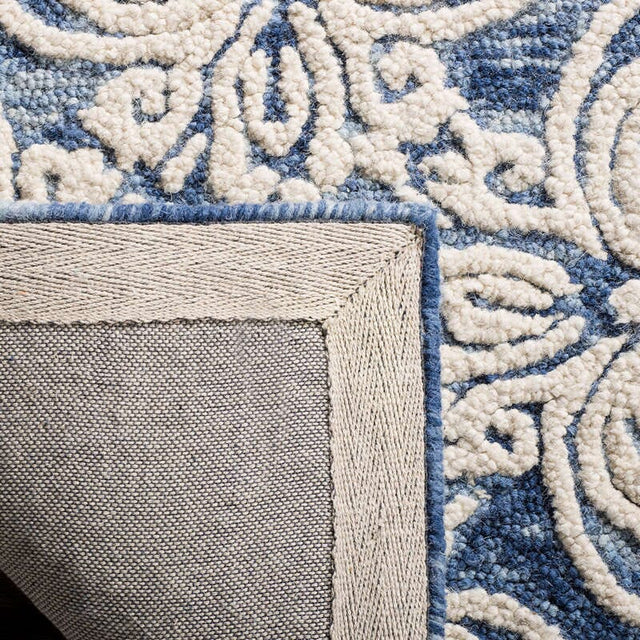 Safavieh Blossom Blm103M Blue / Ivory Rugs.