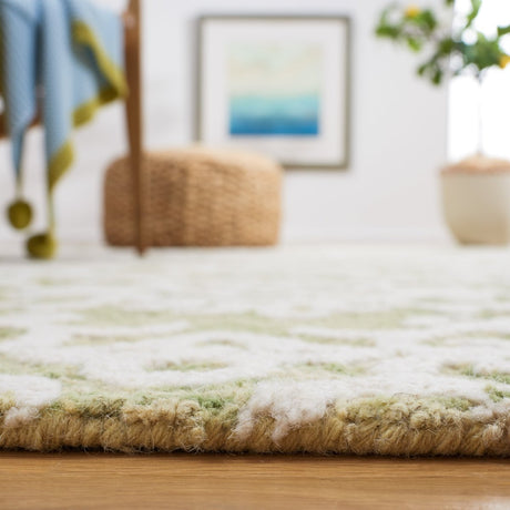 Safavieh Blossom Blm104W Light Green/Ivory Rug - Safavieh - blm104w - 6r