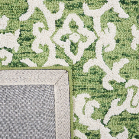 Safavieh Blossom Blm104Y Green/Ivory Rug.