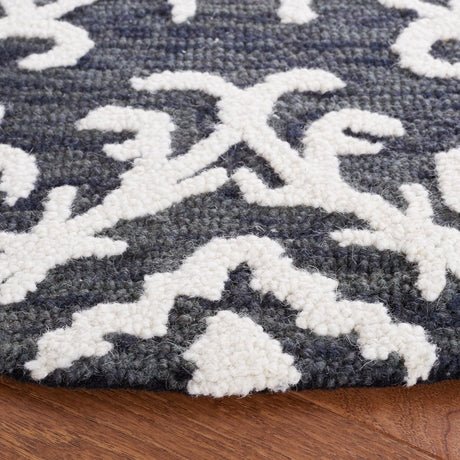 Safavieh Blossom Blm104Z Black/Ivory Rug.