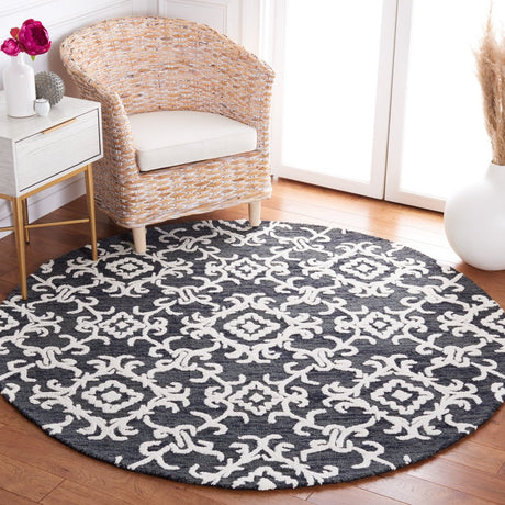 Safavieh Blossom Blm104Z Black/Ivory Rug.