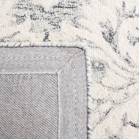 Safavieh Blossom Blm106H Grey/Ivory Rug.