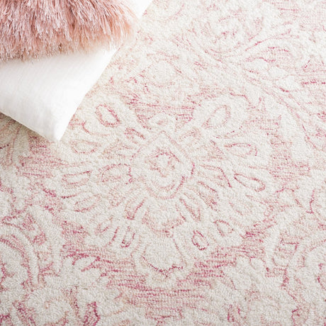 Safavieh Blossom Blm106U Pink/Ivory Rug.