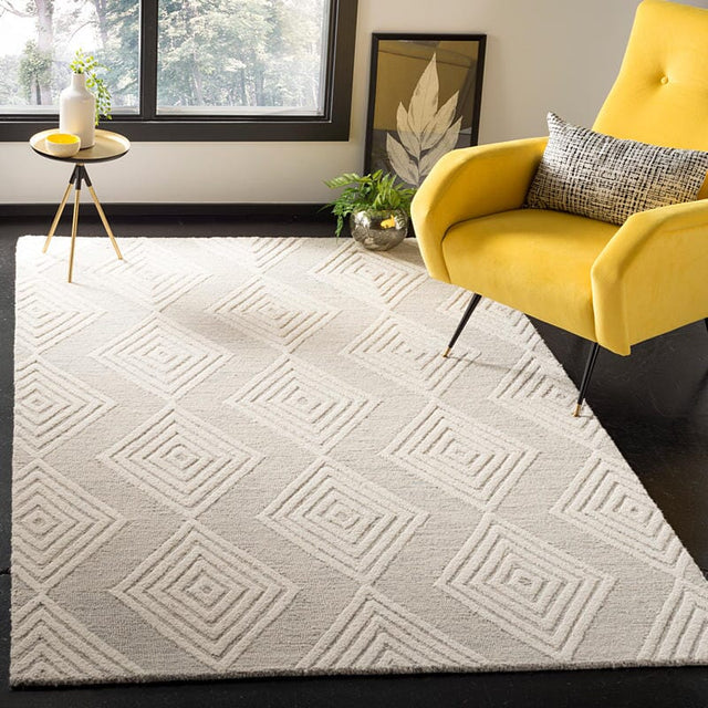 Safavieh Blossom Blm111G Silver / Ivory Rugs.