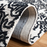 Safavieh Blossom Blm112A Ivory/Black Rug.