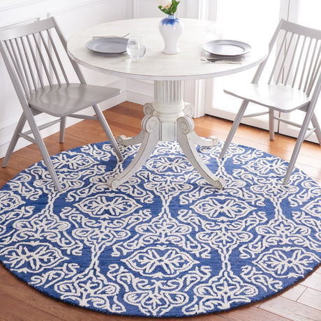 Safavieh Blossom Blm112N Navy/Ivory Rug.