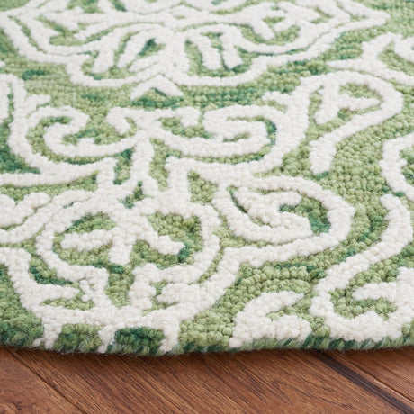 Safavieh Blossom Blm112Y Green/Ivory Rug.