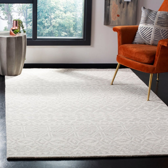 Safavieh Blossom Blm113G Silver/Ivory Rug.