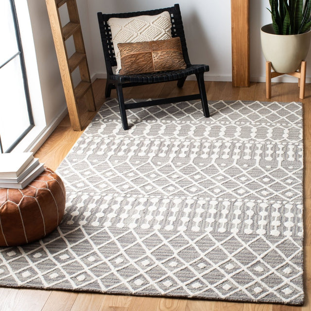 Safavieh Blossom Blm115F Grey/Ivory Rugs.