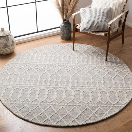 Safavieh Blossom Blm115G Silver/Ivory Rugs.