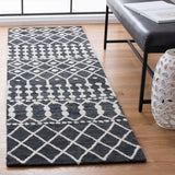 Safavieh Blossom Blm115Z Black/Ivory Rugs.
