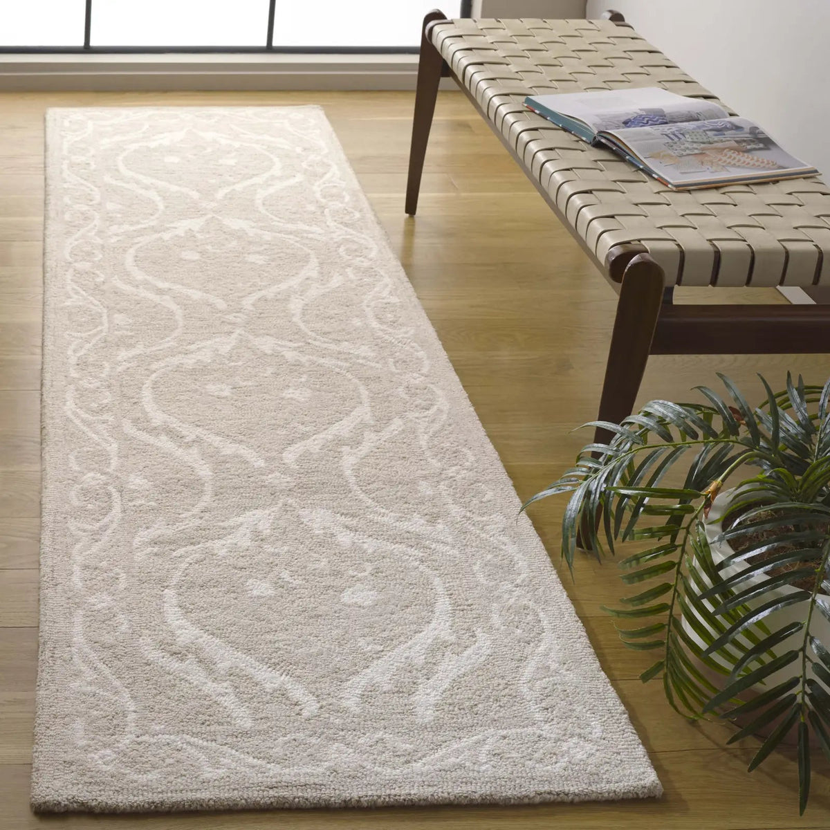 Safavieh Blossom 2'-3" x 8'-0" Rug in Beige / Ivory
