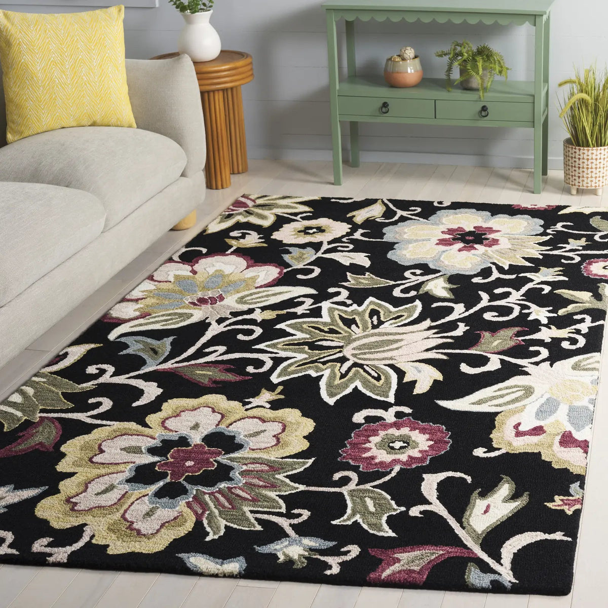 Safavieh Blossom 4'-0" x 6'-0" Rug in Black / Sage