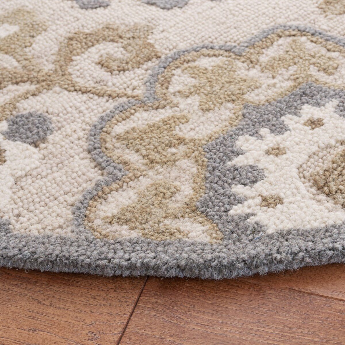 Safavieh Blossom Blm375F Grey/Beige Rug.