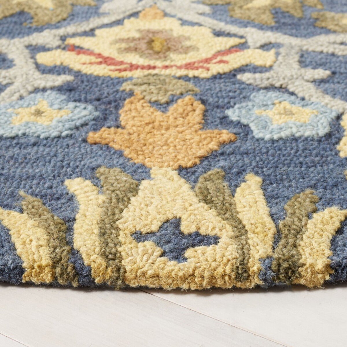 Safavieh Blossom Blm402A Navy/Multi Rug - blm402a-3sq