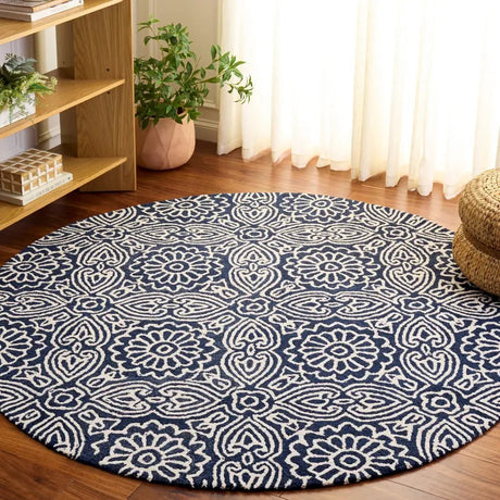 Safavieh Blossom 6'-0" x 6'-0" Rug in Blue / Ivory