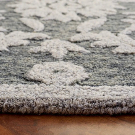Safavieh Blossom 6'-0" x 6'-0" Rug in Grey / Ivory