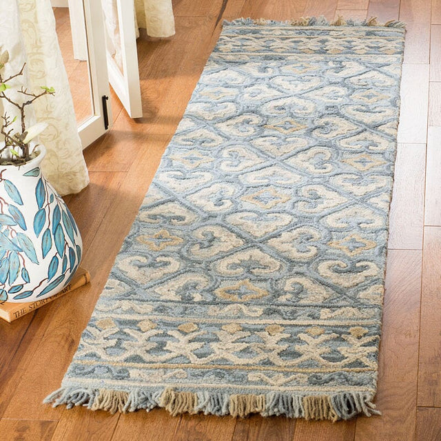 Safavieh Blossom Blm420A Light Beige / Blue Rugs.