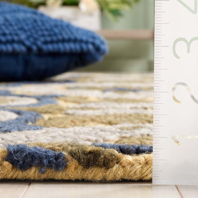 Safavieh Blossom Blm422D Gold/Blue Rug.