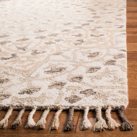 Safavieh Blossom Blm459A Ivory/Taupe Rug.