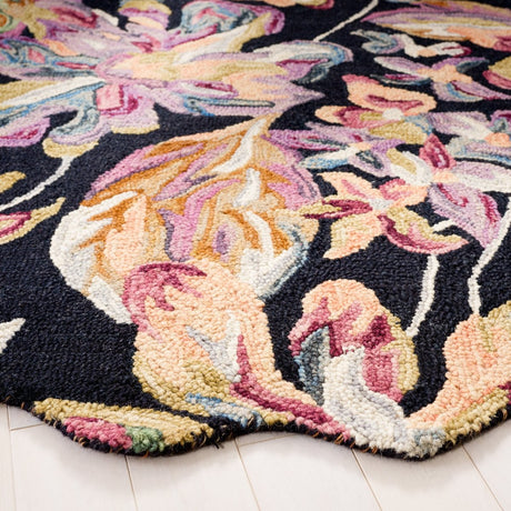 Safavieh Blossom Blm461Z Black/Plum Rug.