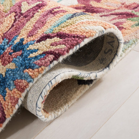 Safavieh Blossom Blm467A Ivory/Plum Rug.