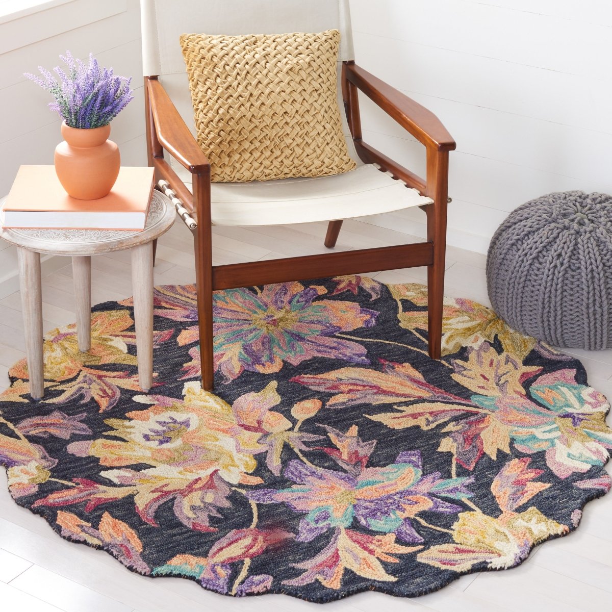 Safavieh Blossom Blm467H Charcoal/Plum Rug.