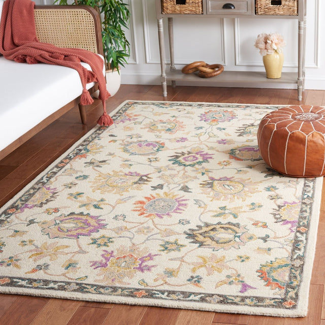 Safavieh Blossom Blm471B Beige/Lavander Rug.