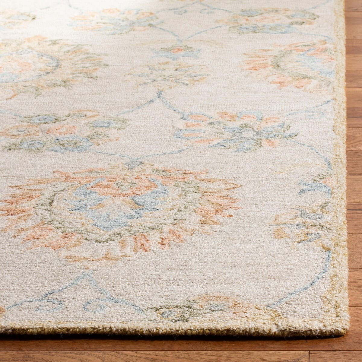 Safavieh Blossom Blm560B Beige / Sage Rugs.