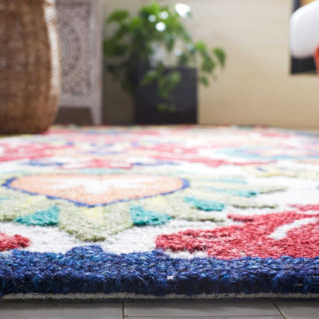 Safavieh Blossom Blm563A Ivory/Green Rug.