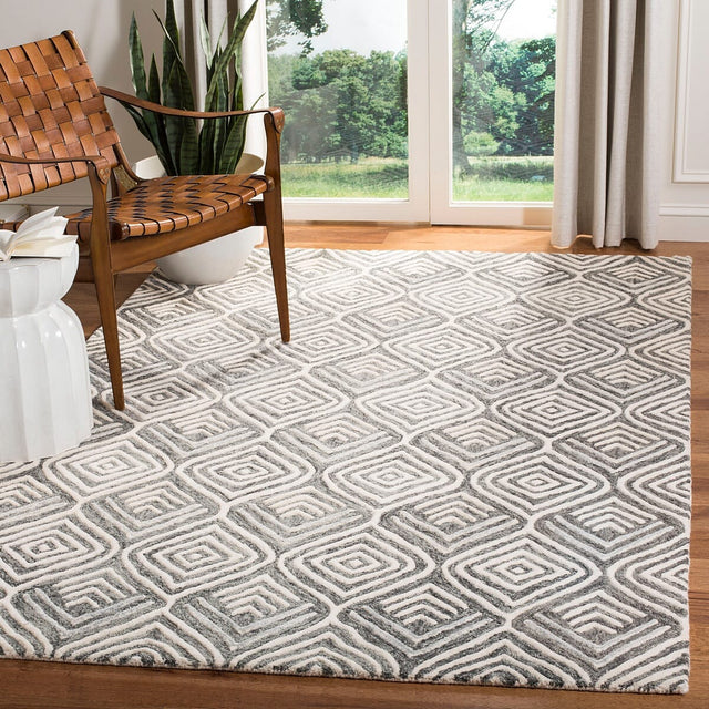 Safavieh Blossom Blm936G Ivory / Grey Rugs.