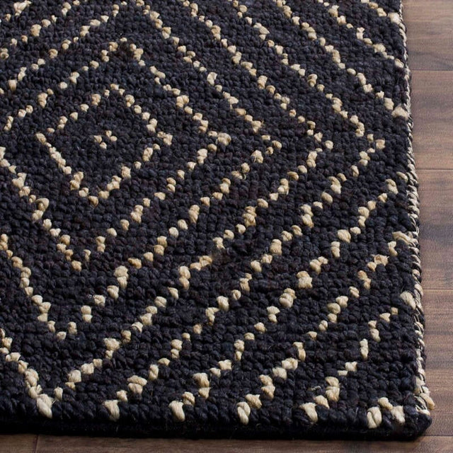 Safavieh Bohemian Boh702A Black / Ivory Rugs.