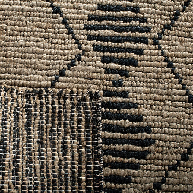 Safavieh Bohemian Boh703Z Beige / Black Rugs.