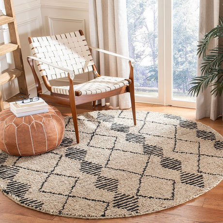 Safavieh Bohemian Boh703Z Beige / Black Rugs.