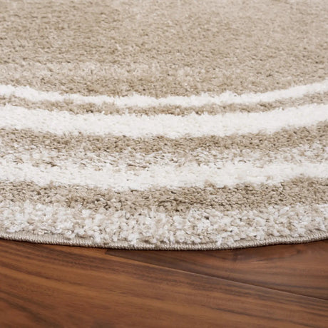 Safavieh Border & Stripe Shag 200 6'-7" x 6'-7" Rug in Beige / Ivory