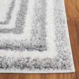 Safavieh Border & Stripe Shag 200 4'-5" x 6'-5" Rug in Ivory / Grey
