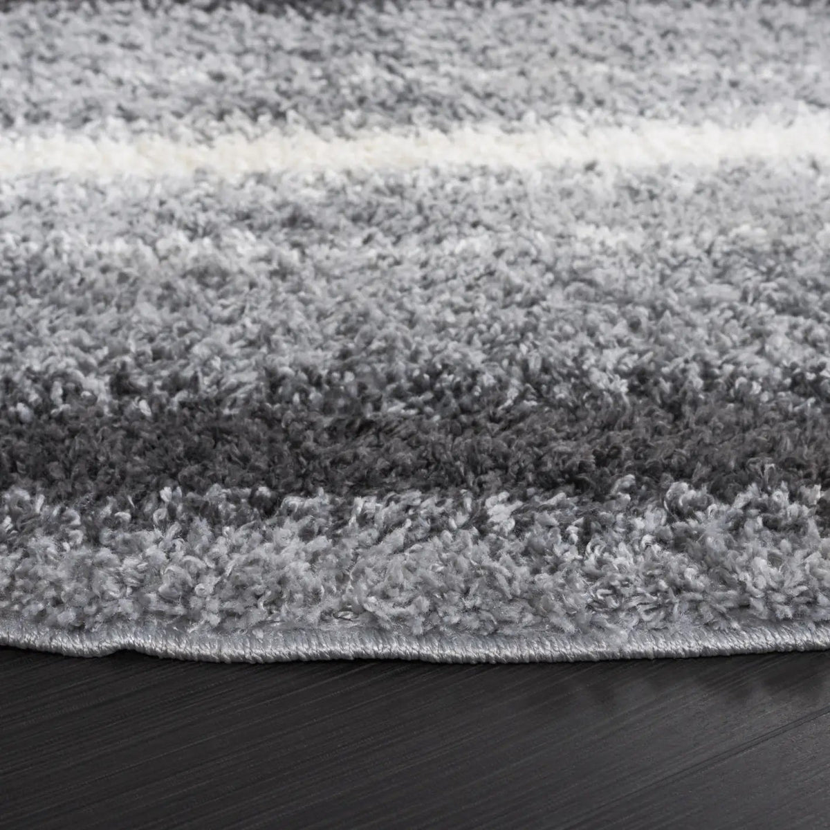 Safavieh Border & Stripe Shag 200 6'-7" x 6'-7" Rug in Grey / Black