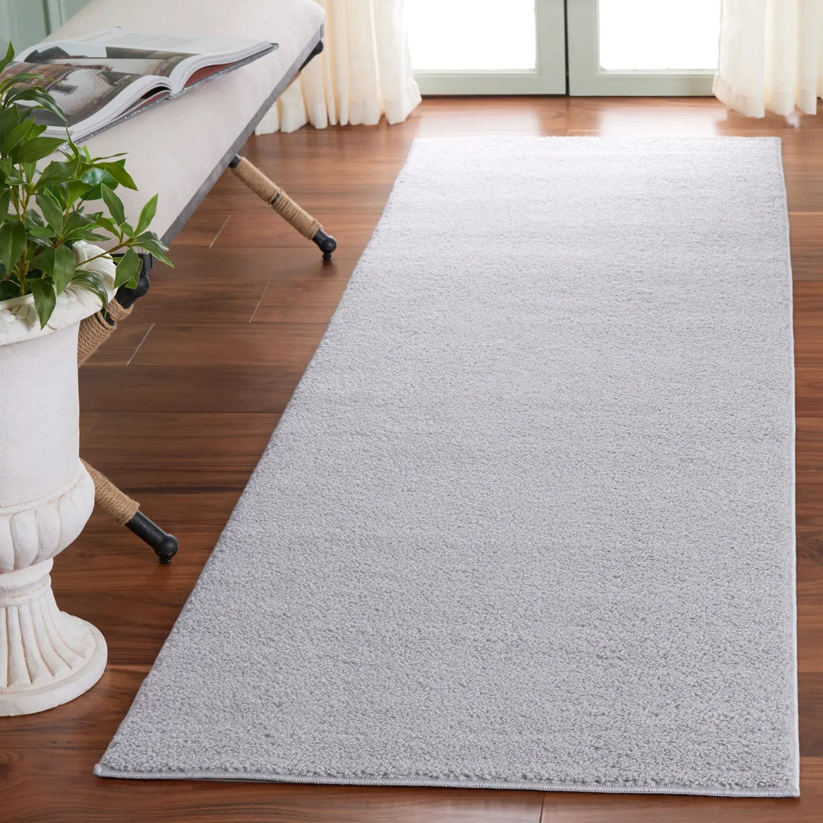 Safavieh Boucle 100 2'-6" x 8'-0" Rug in Grey