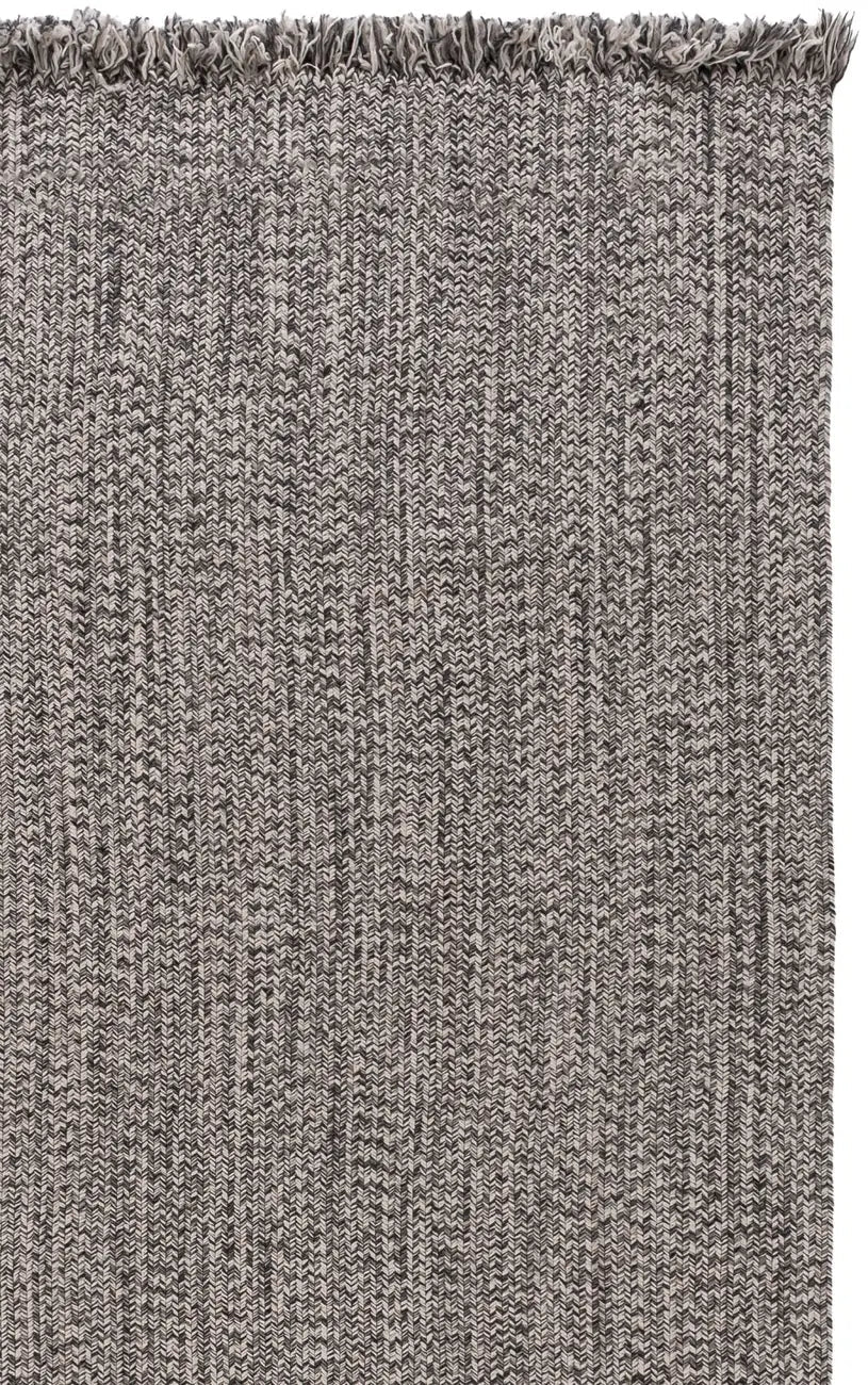 Safavieh Braided 300 5'-0" x 8'-0" Rug in Grey / Ivory