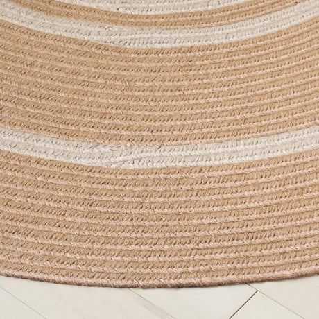 Safavieh Braided 800 5'-0" x 5'-0" Rug in Natural / Ivory