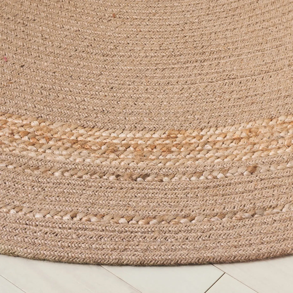 Safavieh Braided 800 5'-0" x 5'-0" Rug in Natural / Beige
