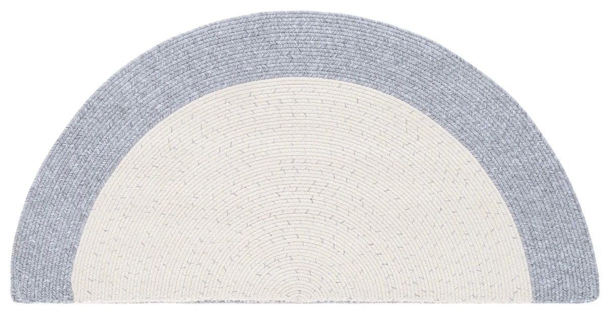 Safavieh Braided 2'-0" x 4'-0" Rug in Ivory / Grey