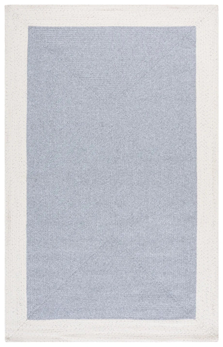 Safavieh Braided 4'-0" x 6'-0" Rug in Grey / Ivory