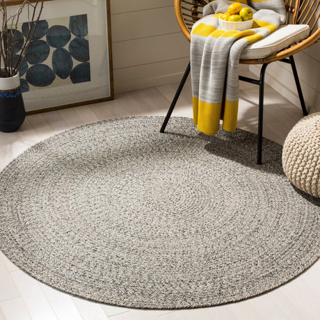 Safavieh Braided Brd256A Ivory/Steel Grey Rug.